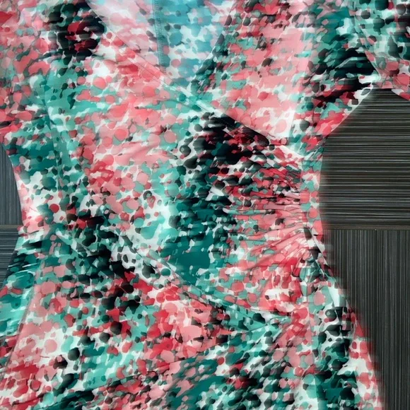 Gorgeous Kasper dress size a multicolor, pink green V-neck size 8 - Picture 3 of 3